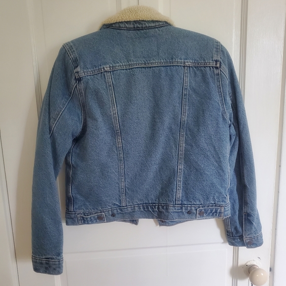 Levi's sherpa-lined trucker jacket - Picture 2 of 5